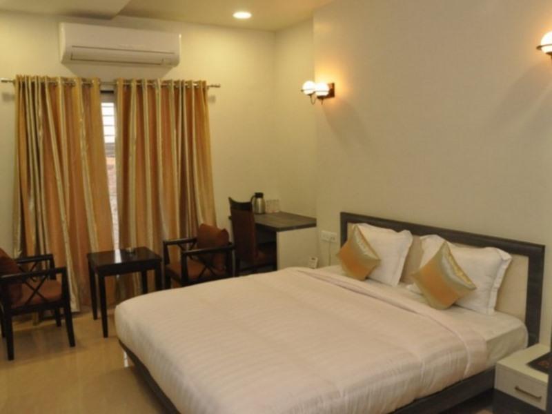 Townhouse Oak Hotel The Sudesh Rāipur Dış mekan fotoğraf
